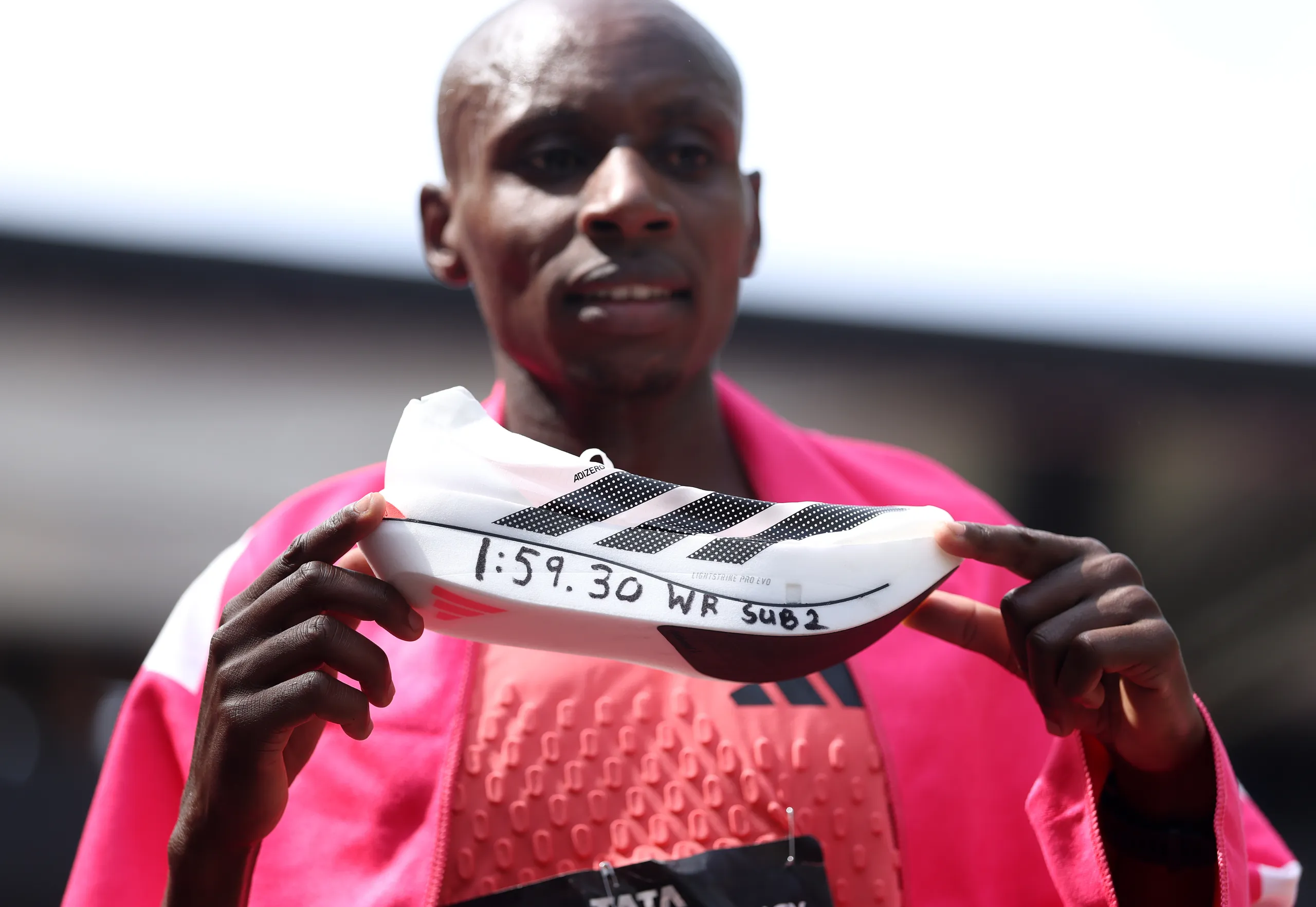 Sebastian Sawe wearing adizero adios pro evo 3 during his record-breaking London Marathon run